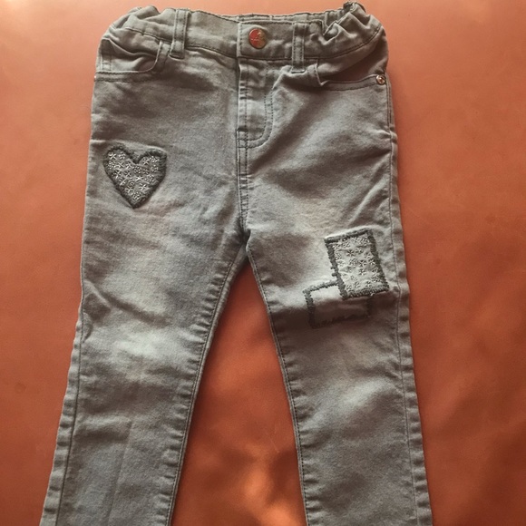 Pants and more toddler pants 2t - Picture 3 of 4